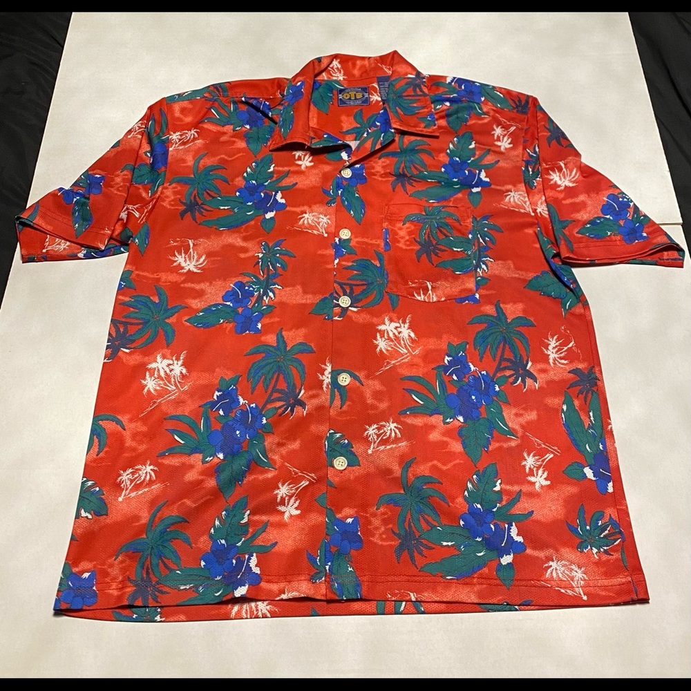 Mens Hawaiian Print Shirt. OTB brand.